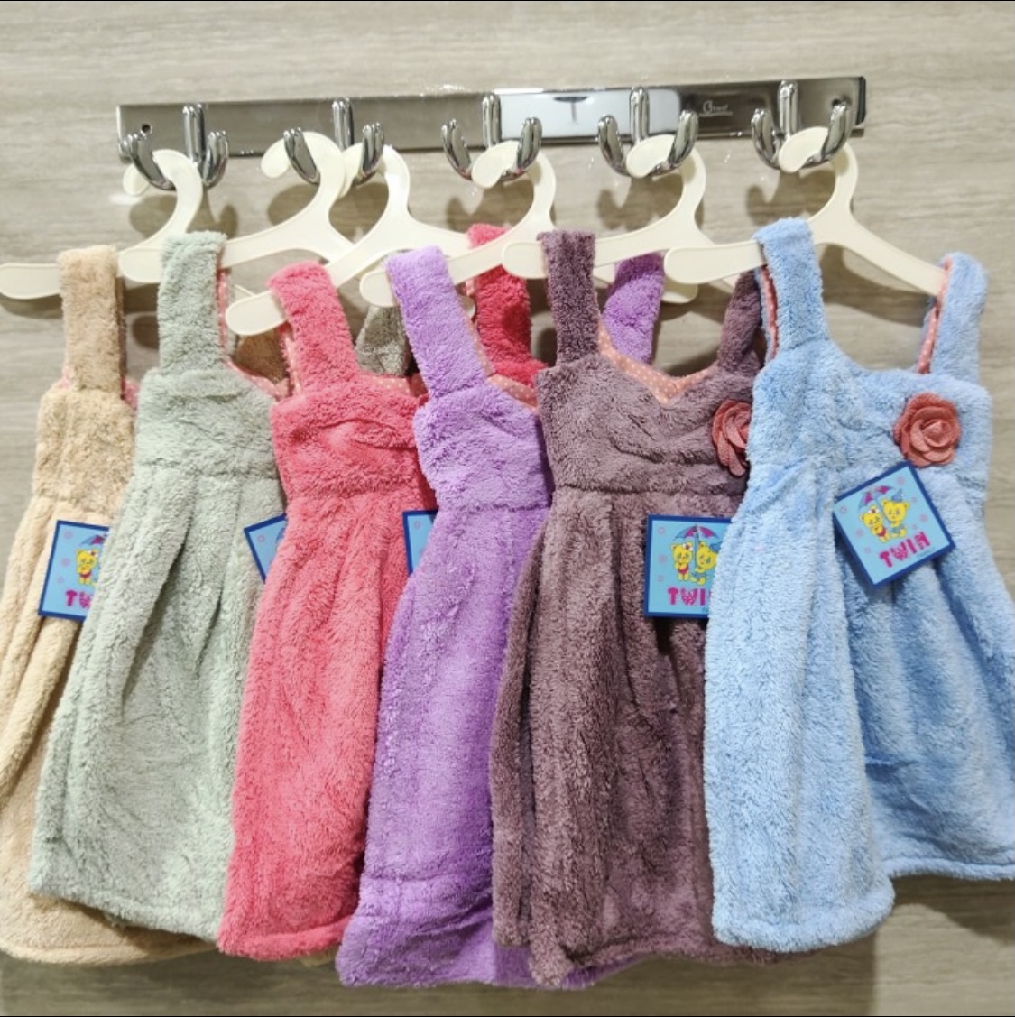 Serbet gantung singlet